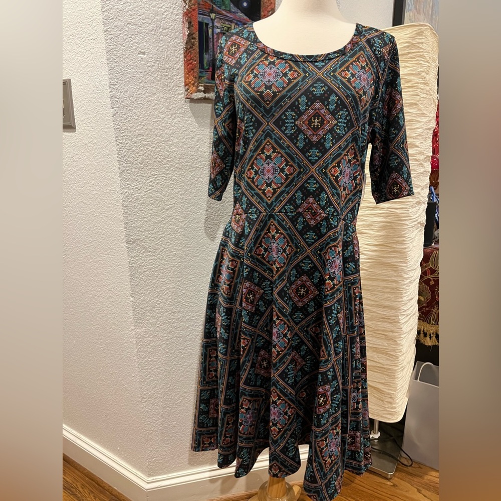 Lularoe Nicole Dress with pockets